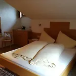 Haus Holzer アパート *