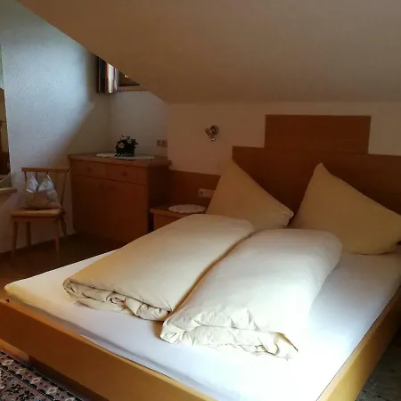 Haus Holzer Apartman *