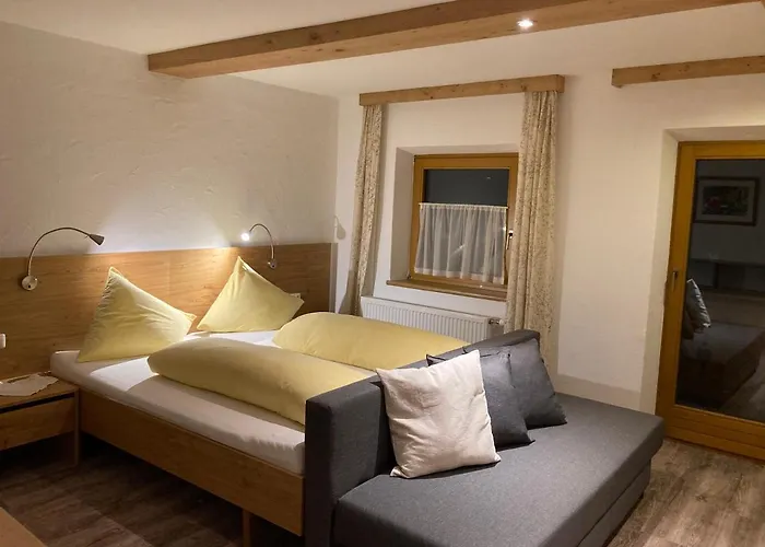 Haus Holzer Apartman *